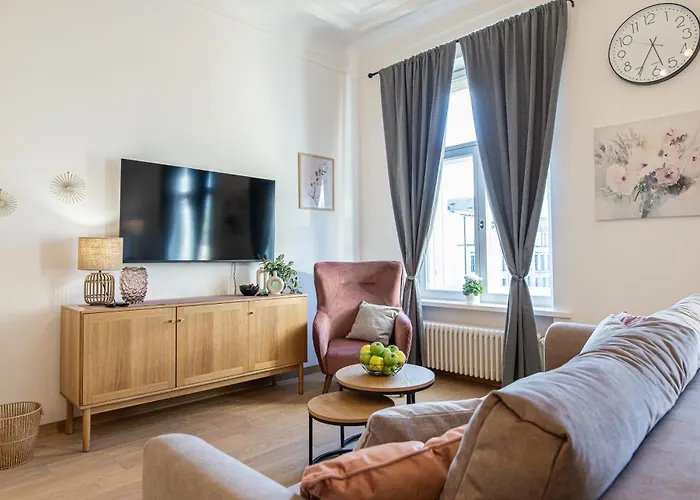 Park View Deluxe Апартаменты *