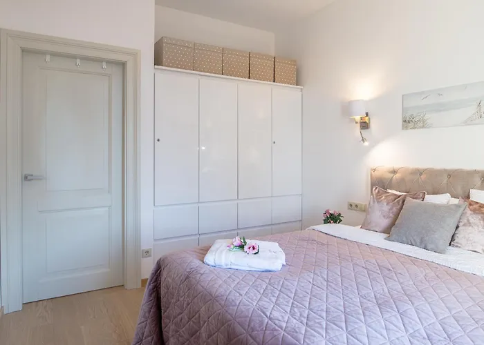 Park View Deluxe Apartment