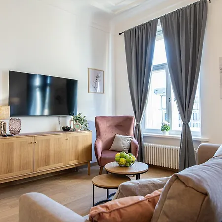 Park View Deluxe شقة *